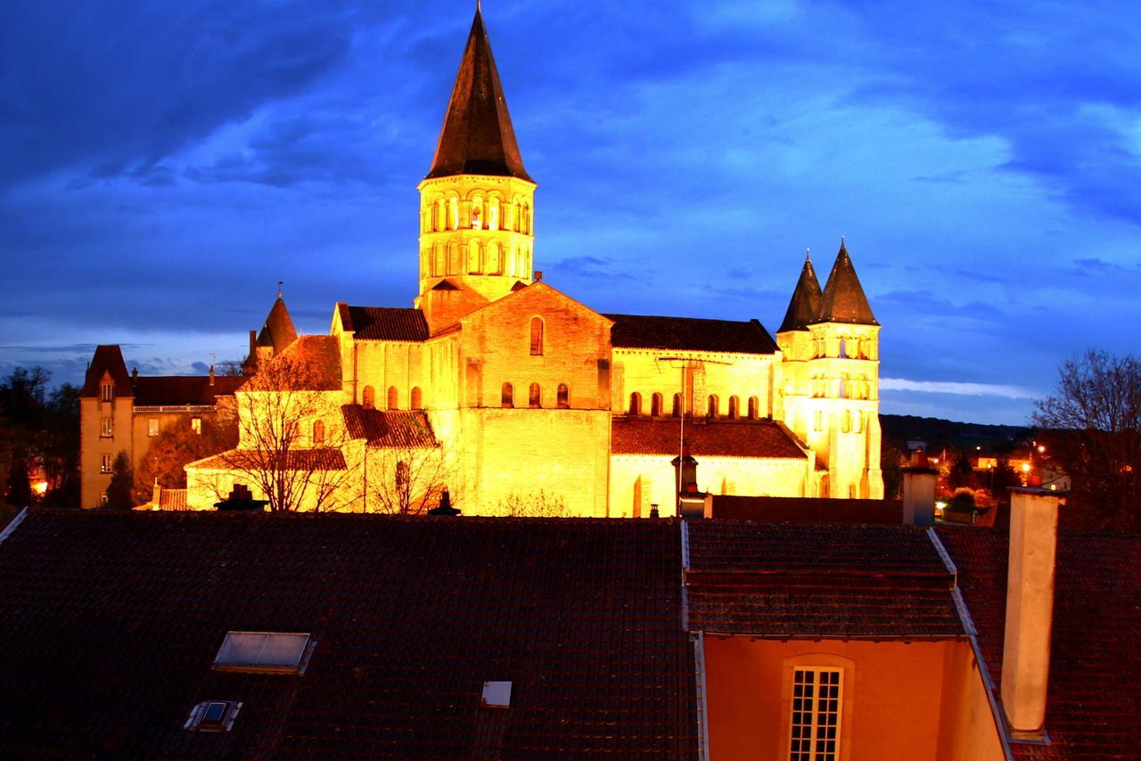 Hotel De La Basilique 파라이르모니알 외부 사진